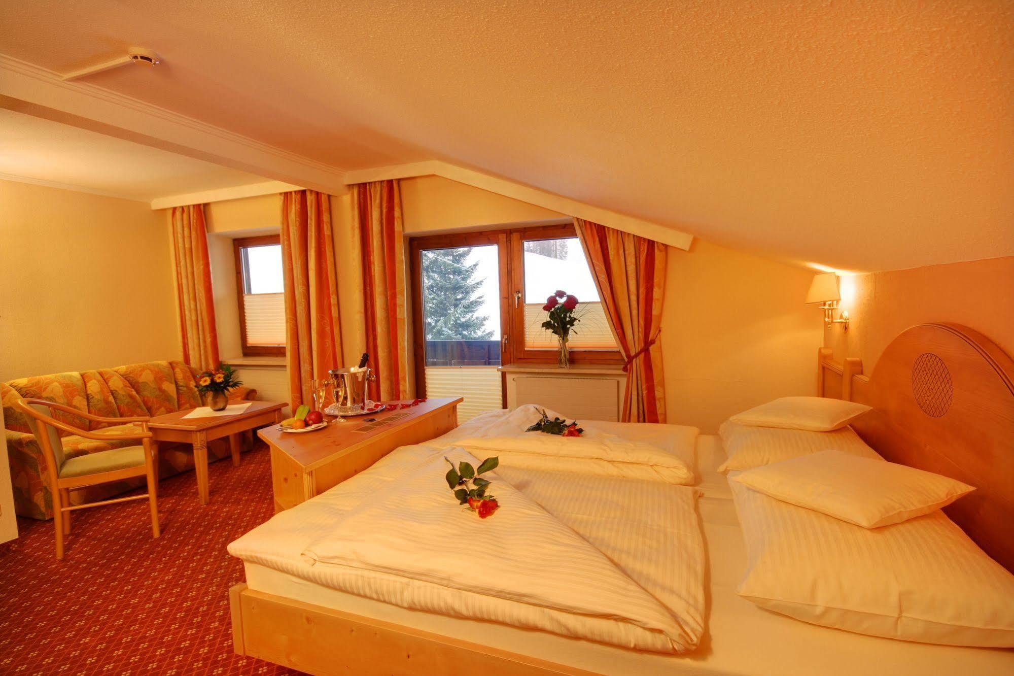 Suitehotel Kleinwalsertal Hirschegg  Екстериор снимка